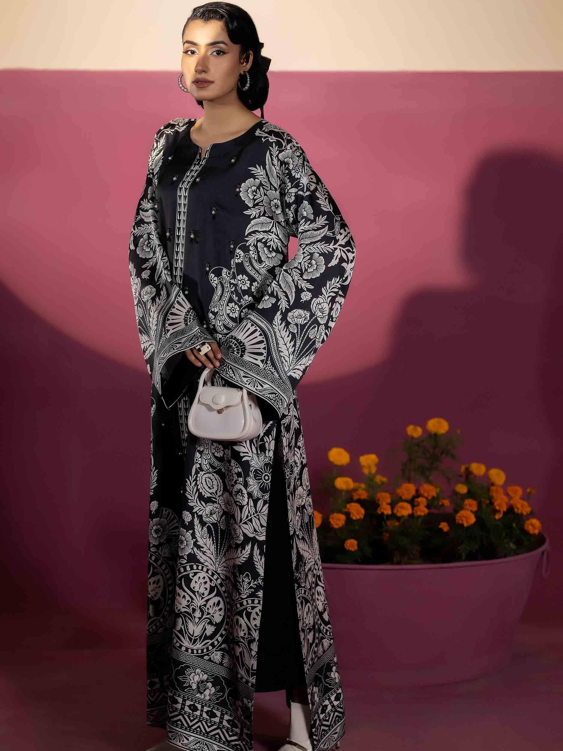 EMBELLISHED SILK KAAFTAN - Rabazka EMBELLISHED SILK KAAFTAN - Rabazka