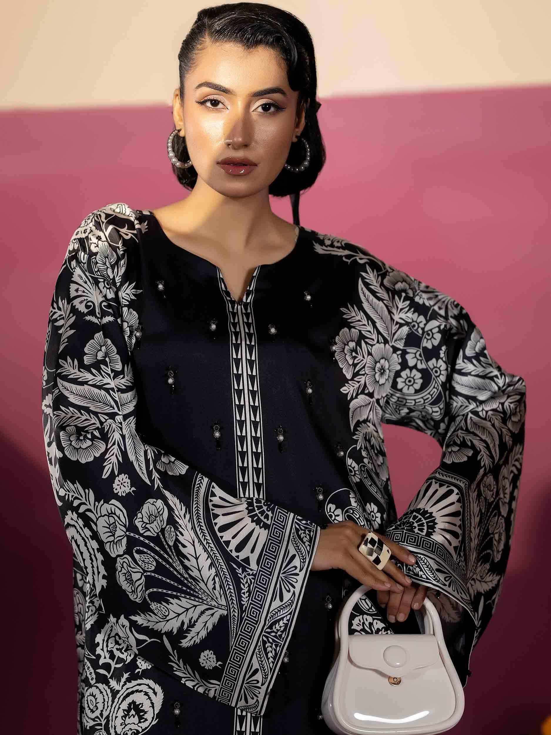 EMBELLISHED SILK KAAFTAN - Rabazka EMBELLISHED SILK KAAFTAN - Rabazka