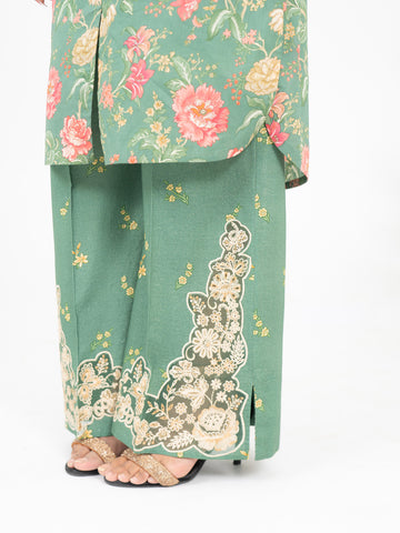 2 PIECE - EMBROIDERED SUIT 2 PIECE - EMBROIDERED SUIT