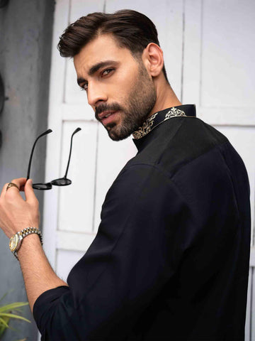 Men Casual Kurta Embroidered - Rabazka Men Casual Kurta Embroidered - Rabazka