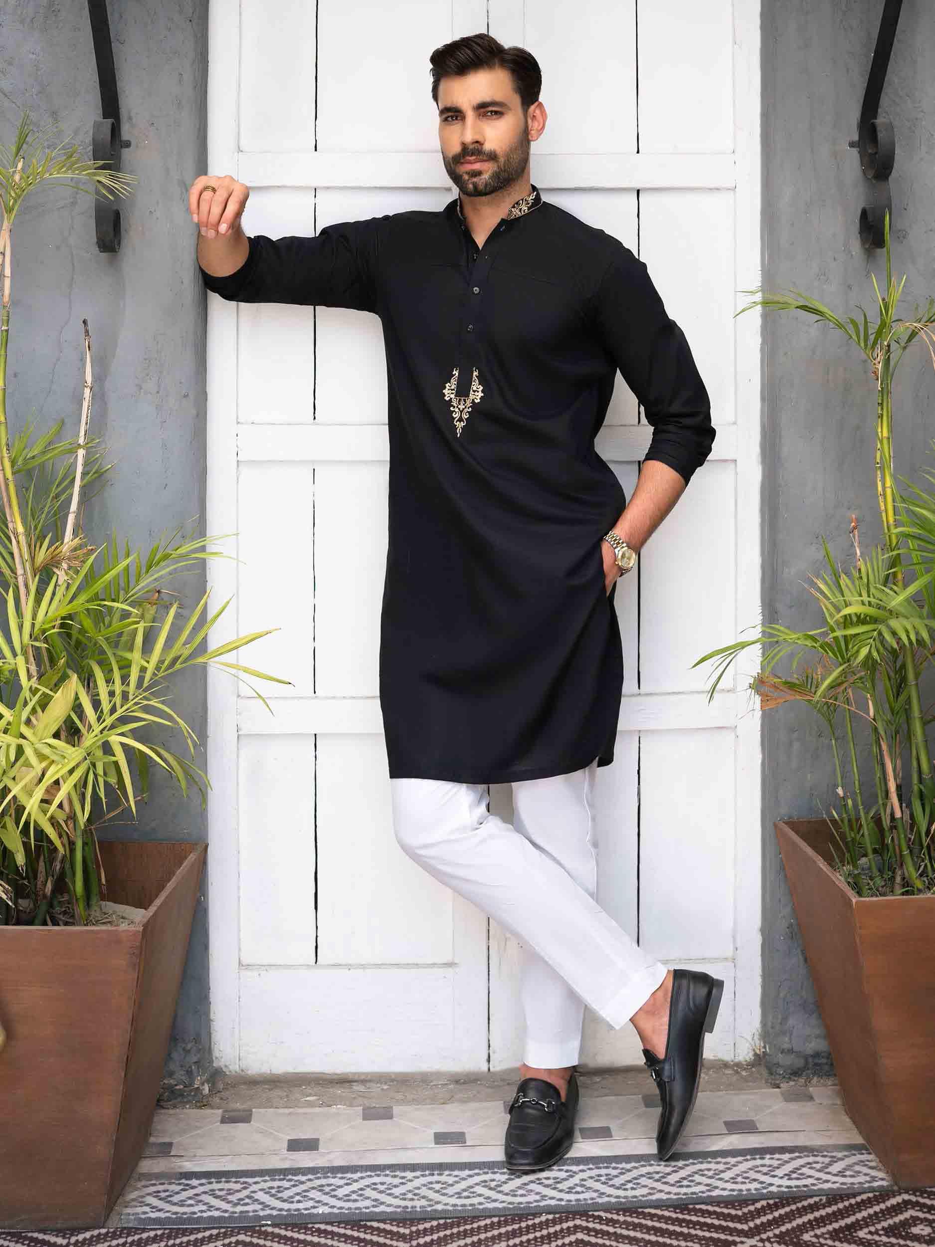 Men Casual Kurta Embroidered - Rabazka Men Casual Kurta Embroidered - Rabazka