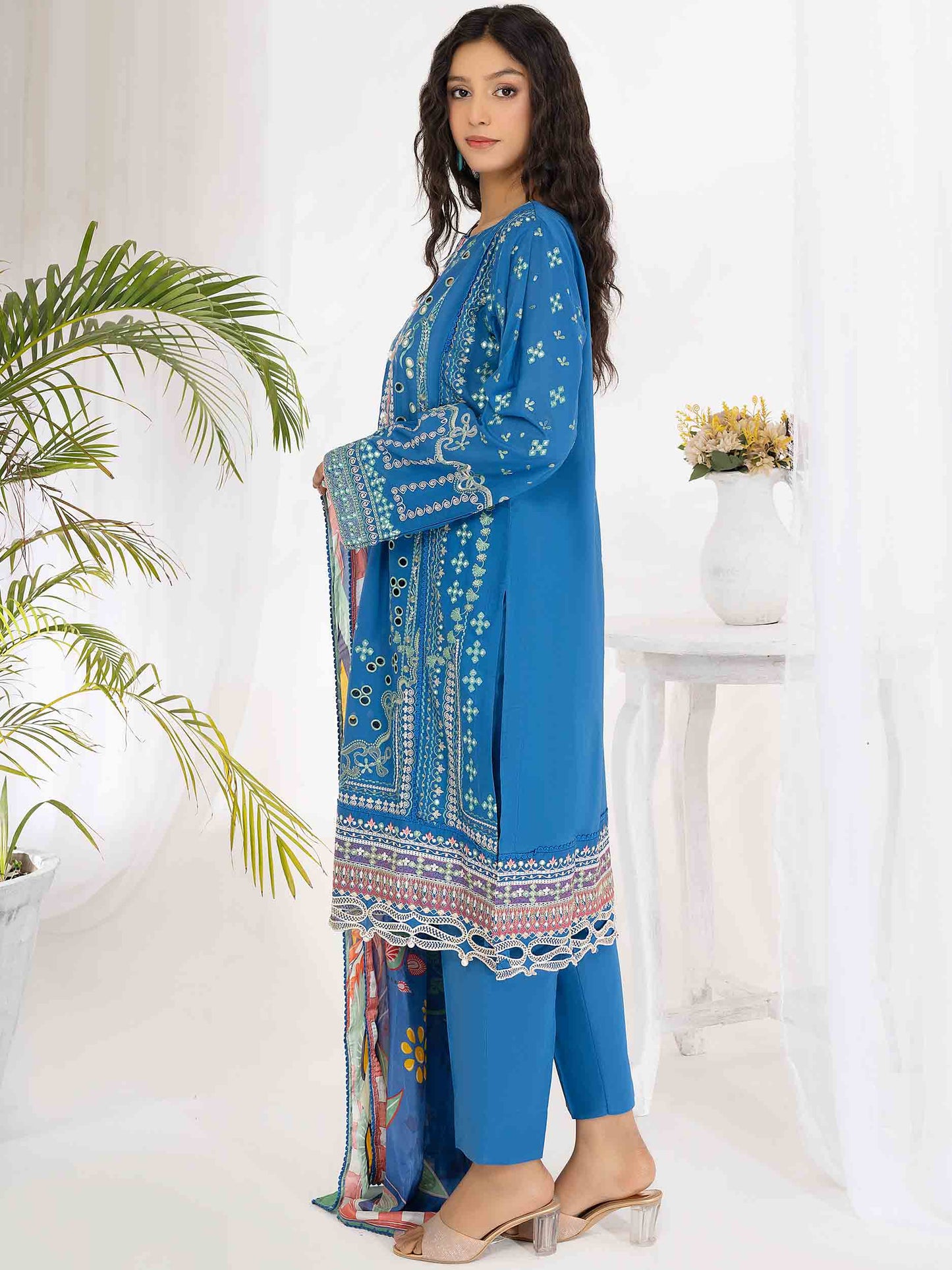 3 PIECE - EMBROIDERED SUIT