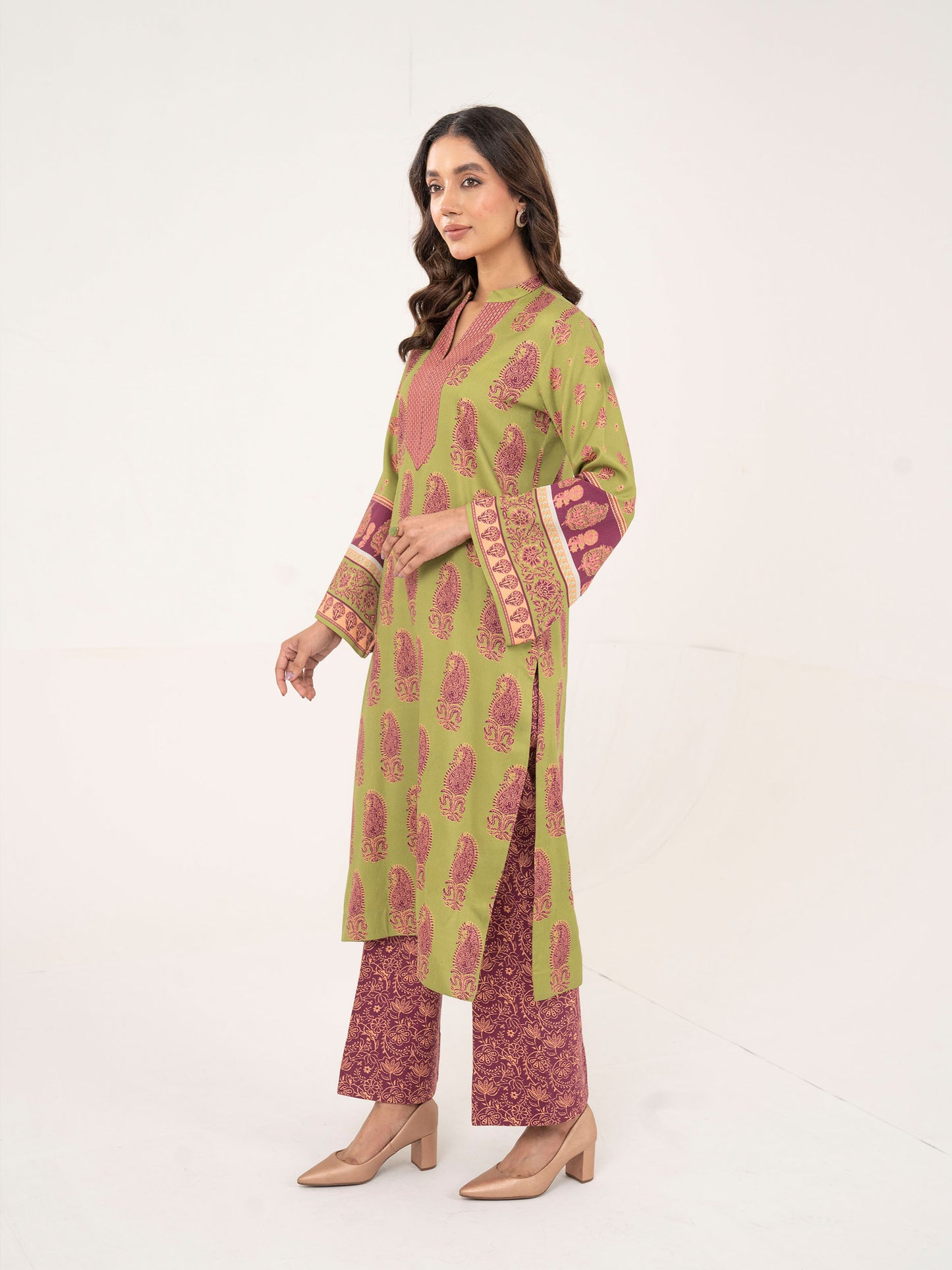 Embroidered Suit - Rabazka