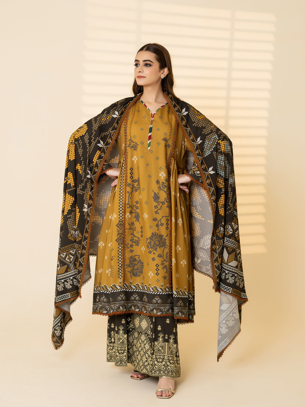 3 PIECE - PRINTED LINEN SUIT