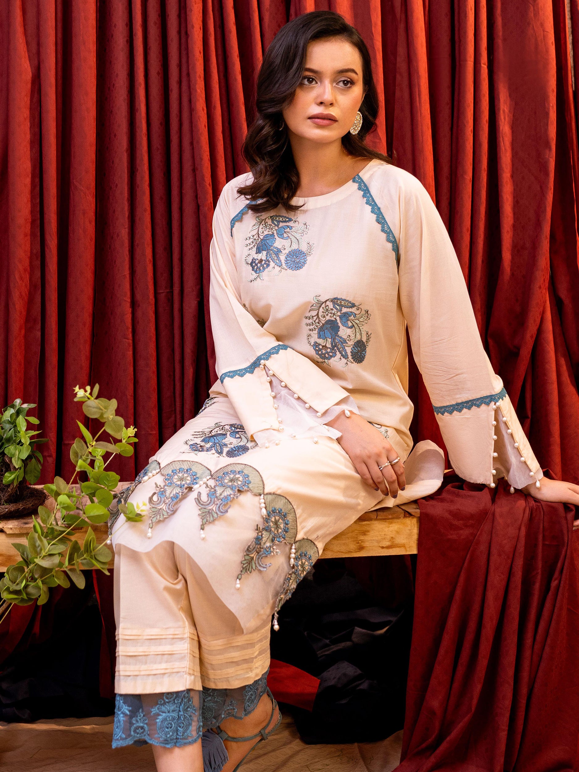 Embroidered Suit - Rabazka