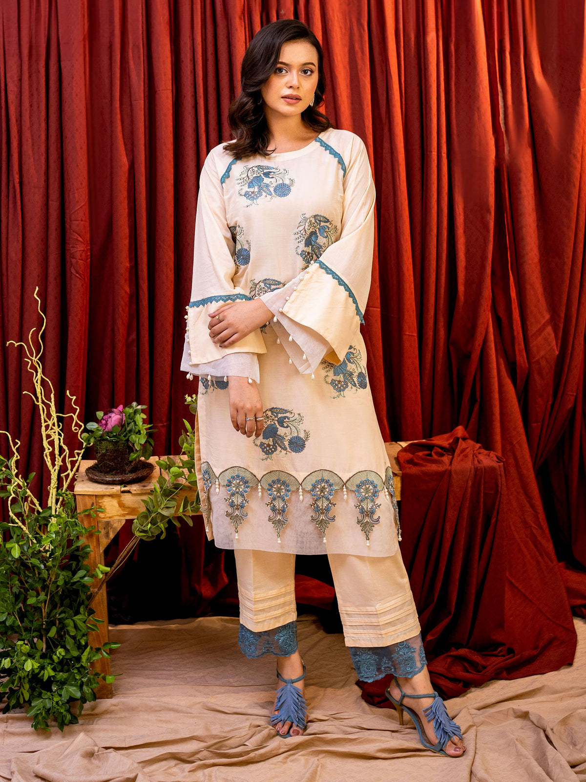 Embroidered Suit - Rabazka