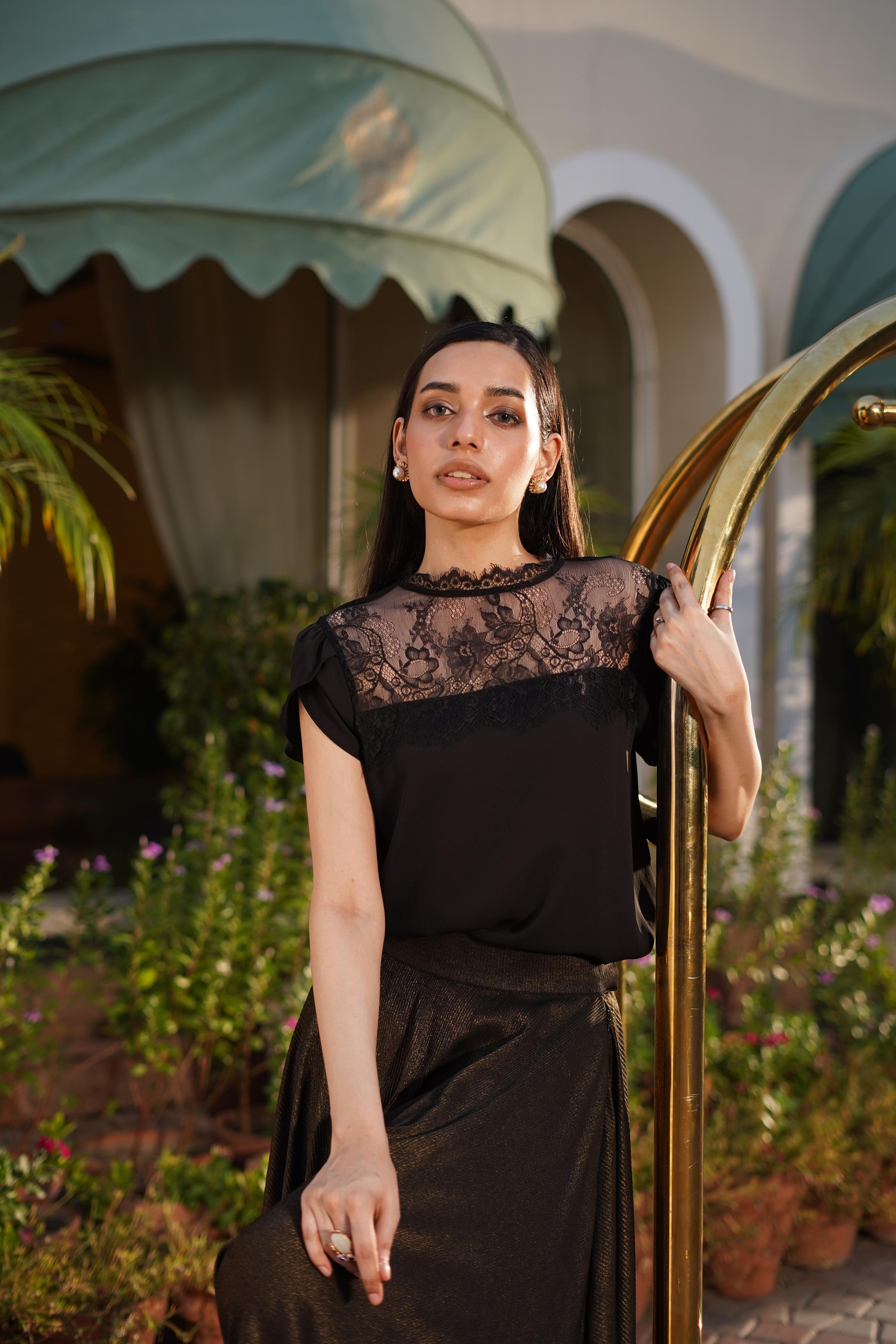 GOLD NOIR SKIRT