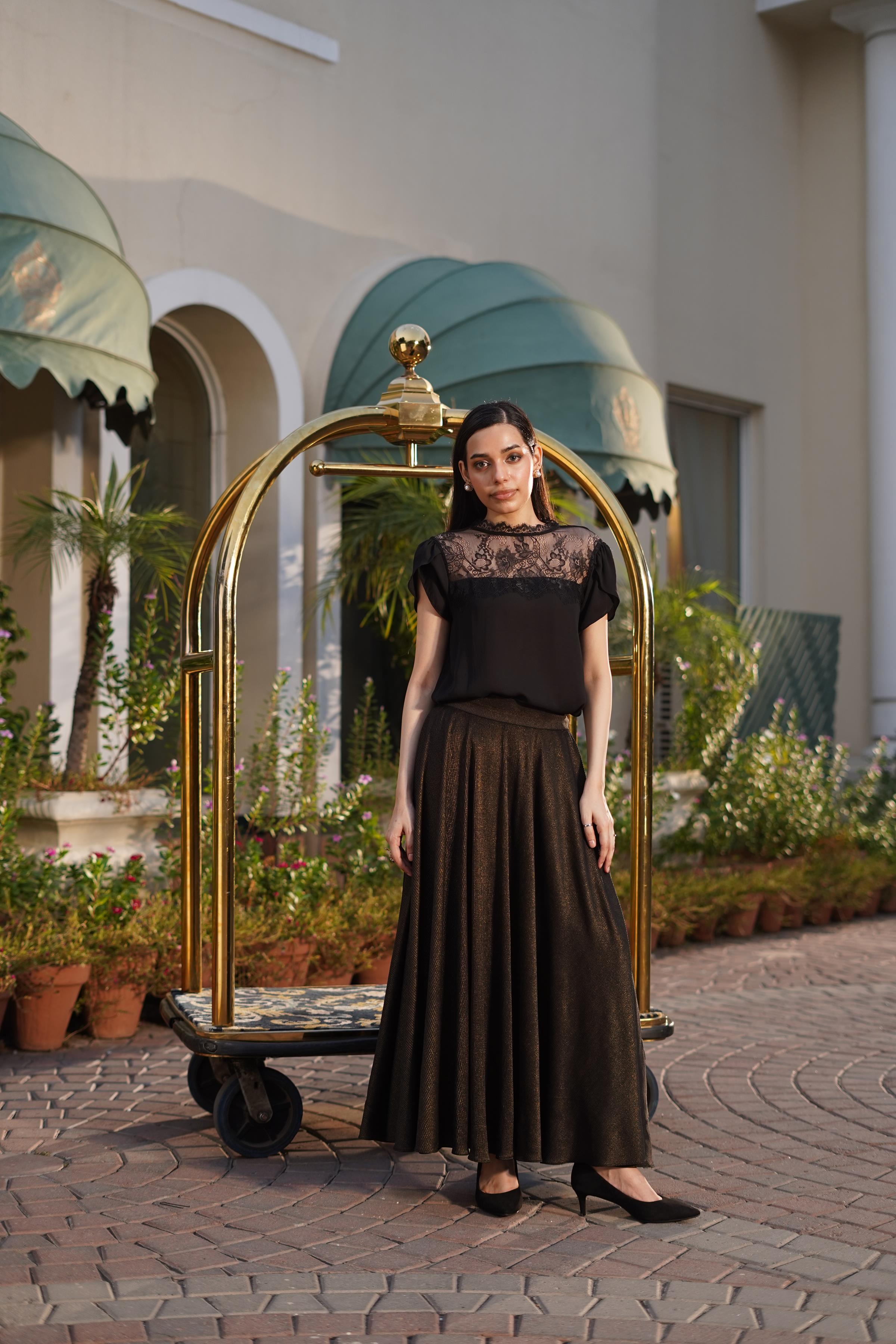 GOLD NOIR SKIRT