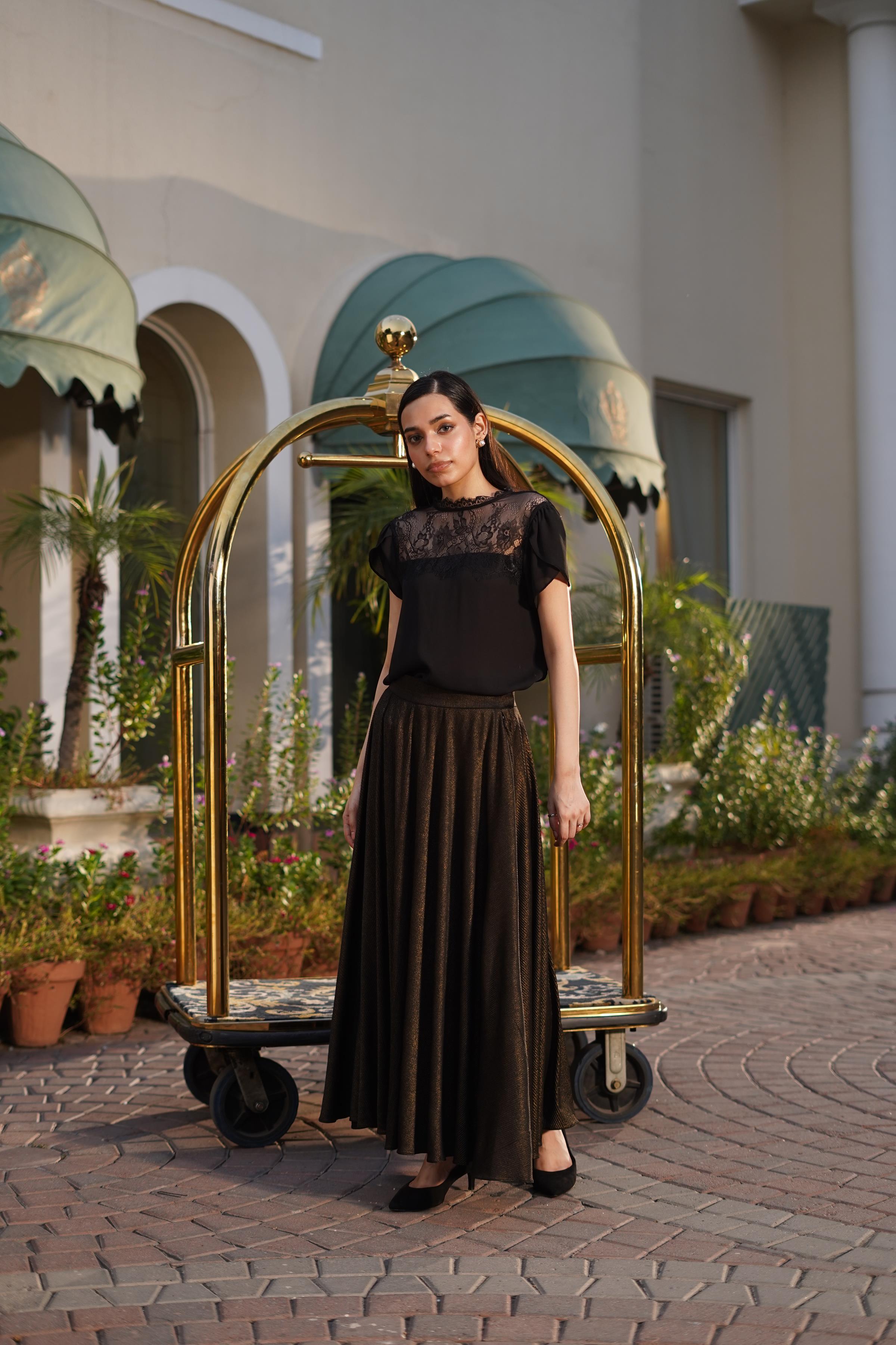GOLD NOIR SKIRT