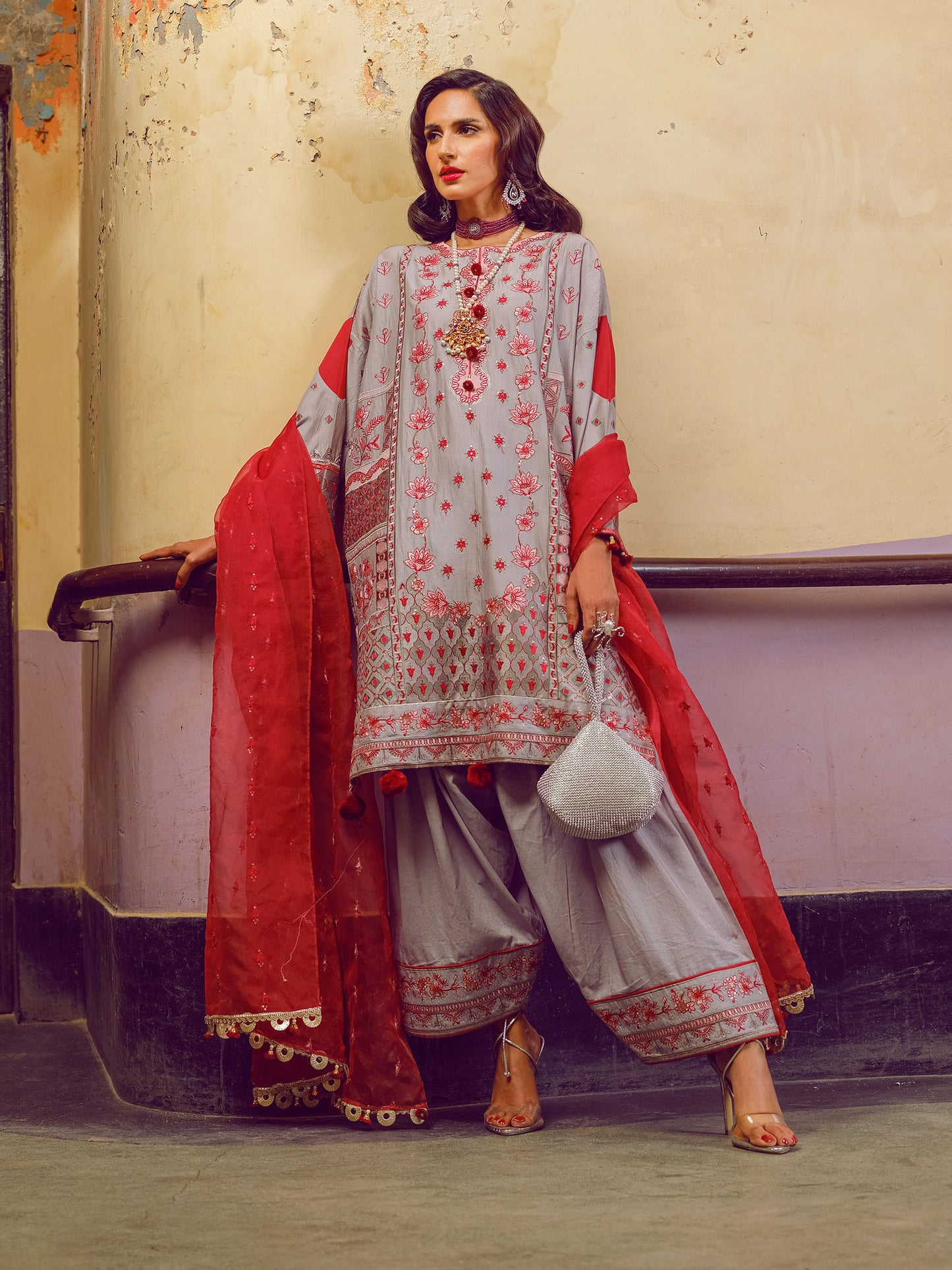 Embroidered Suit - rabazka